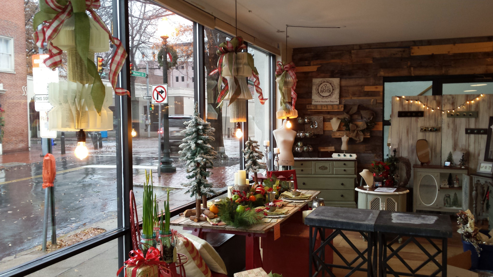 Walnut St. Labs I Love West Chester Holiday Pop-Up Shoppe